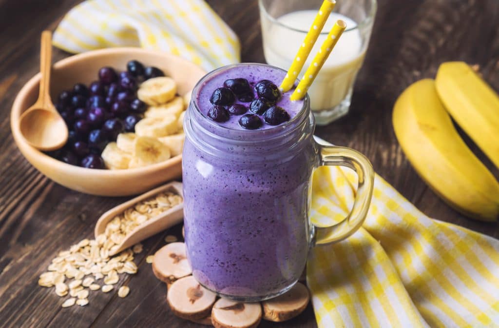Blueberry smoothie, bananas, and oats