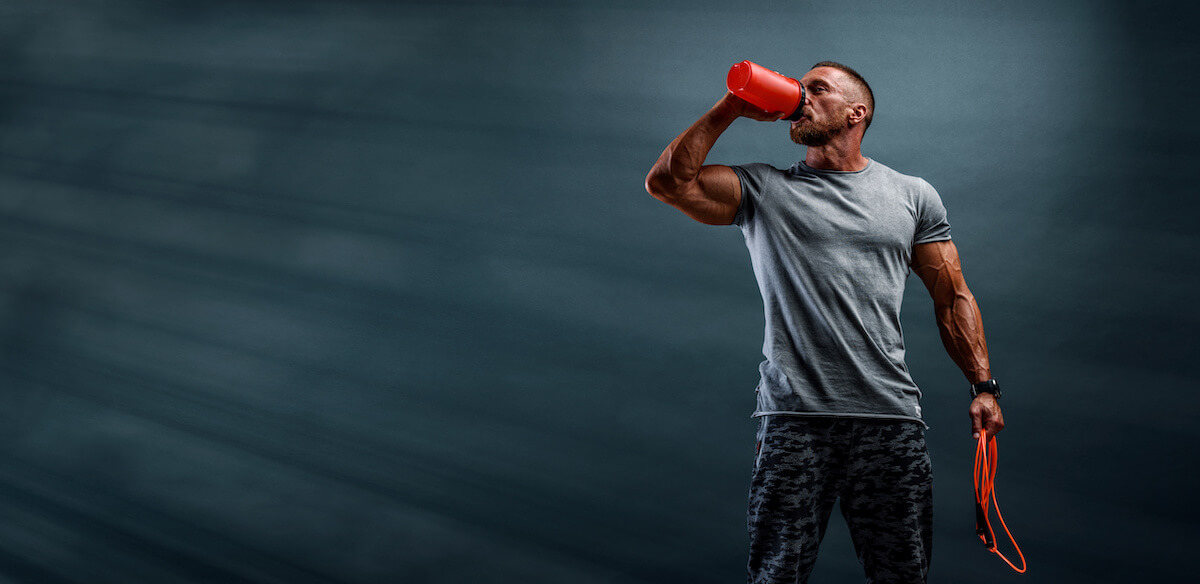 Hydrolyzed collagen: man drinking from a tumbler